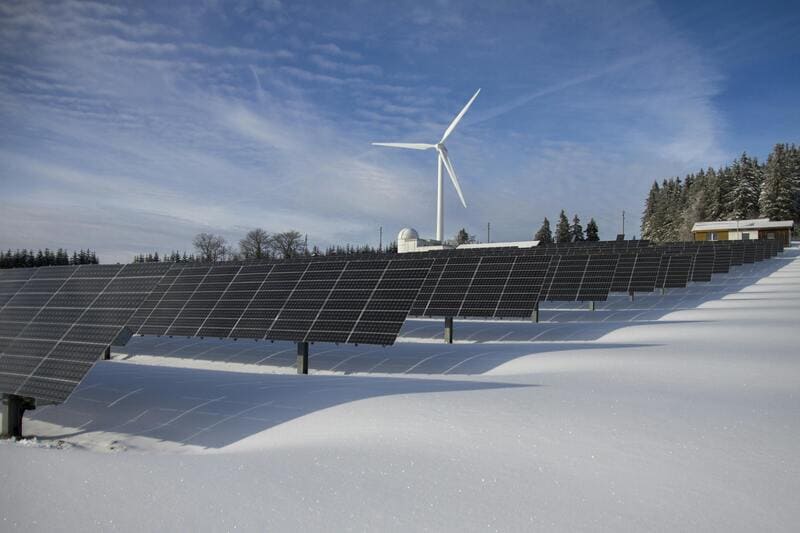 Breakthrough Solar Technology Achieves 45% Efficiency Using Recycled Materials